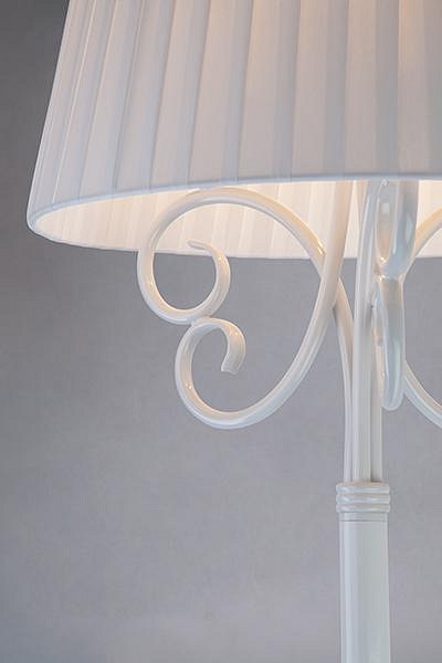 Торшер Eurosvet Severina 01090/3