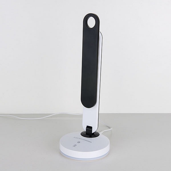 Настольная лампа офисная Elektrostandard Flip a039403