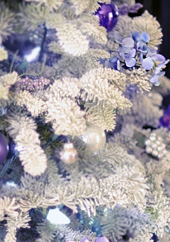 Ель новогодняя [2.3 м] Виктория ВКТ-230-04-02-01